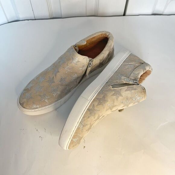 Gentle Souls by Kenneth Cole Lowe Star Low Top Slip On Double Zip Loafer Sneaker - Picture 3 of 10